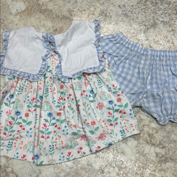 Busy Bee Smocks bloomer set  with Pumpkin Embroidery - Picture 4 of 4